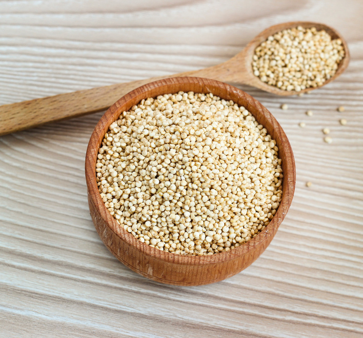 White quinoa seeds
